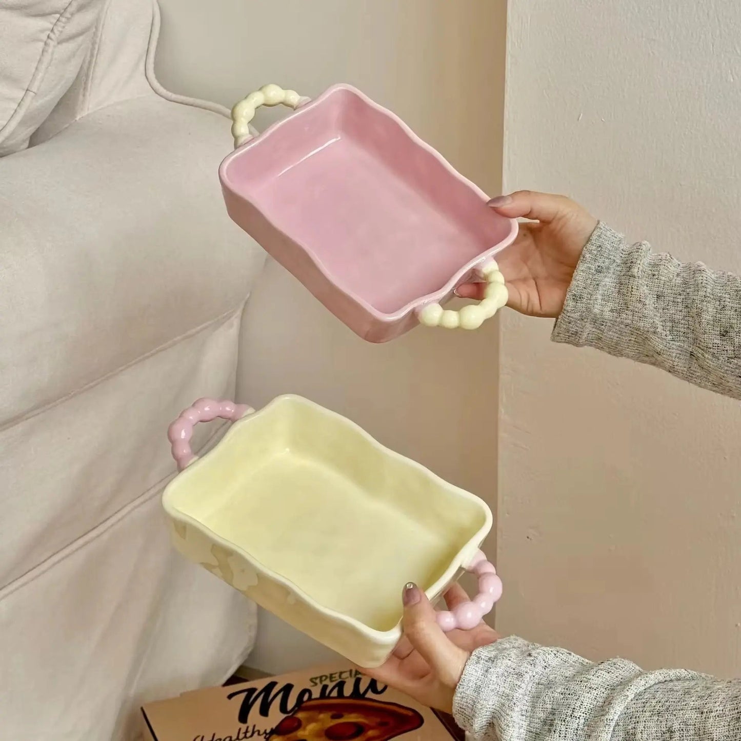 Beaded Scallop Baking Dish – Aesthetic Pastel Ceramic Oven-to-Table Server