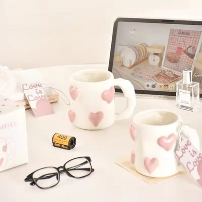 Amour Petit Duo – Artisan Raised-Heart Ceramic Cup & Aesthetic Pink Latte Mug