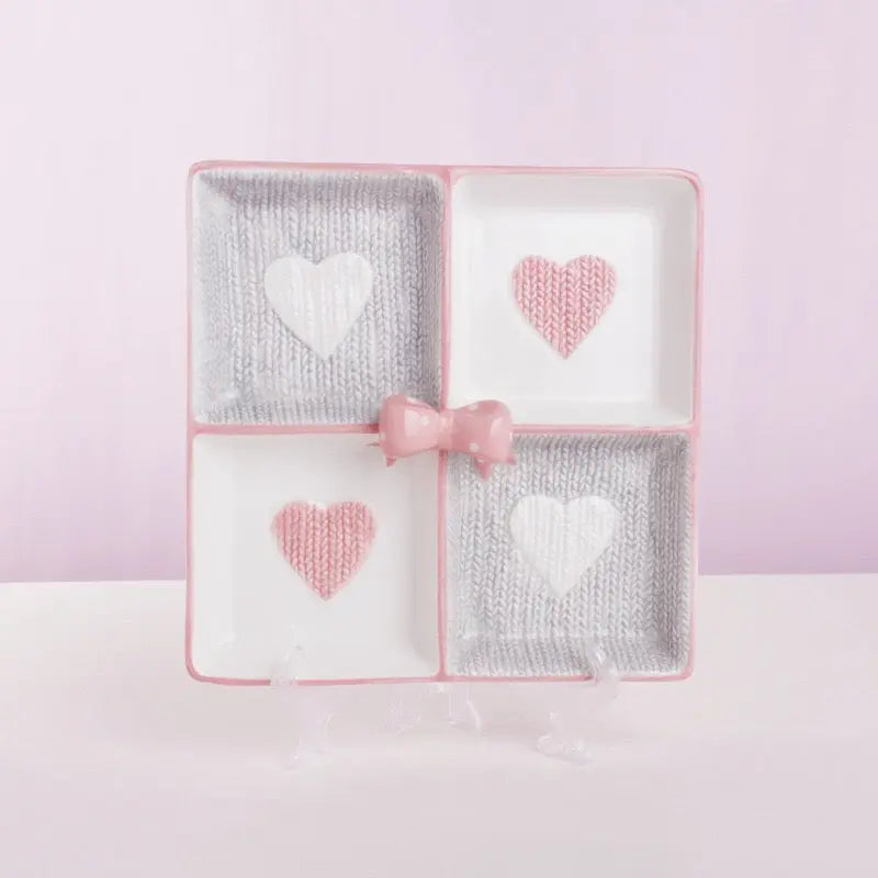 Amour Petit Grazing Tray – Artisan 4-Compartment Heart-Sectioned Serving Plate