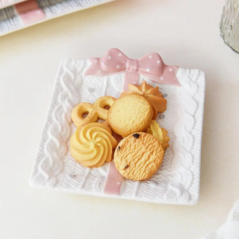 Cadeau Artisan Dish – Sculptural Bow Gift-Box Ceramic Dessert Plate