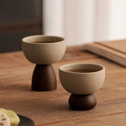 Arcadian Pedestal Serving Bowl – Minimalist Ceramic & Oak-Tone Base