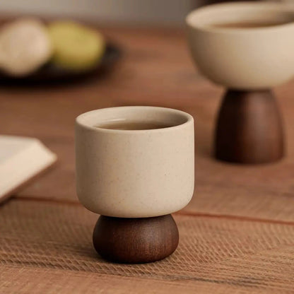 Arcadian Pedestal Serving Bowl – Minimalist Ceramic & Oak-Tone Base
